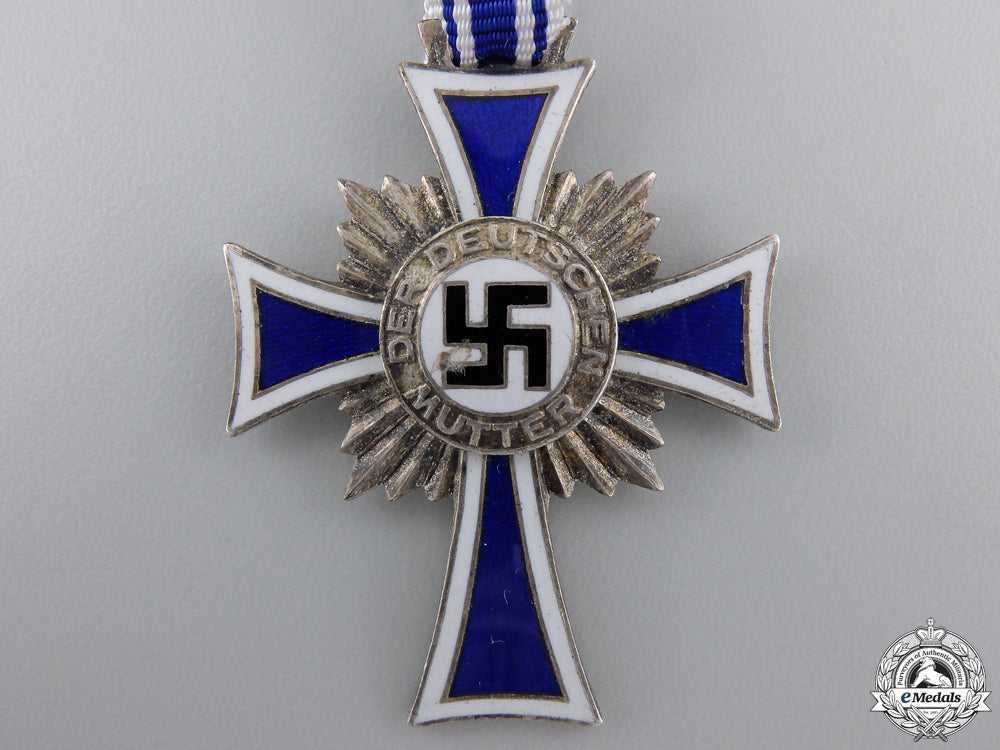 a_silver_grade_german_mother`s_cross_img_02.jpg551af67e1328b