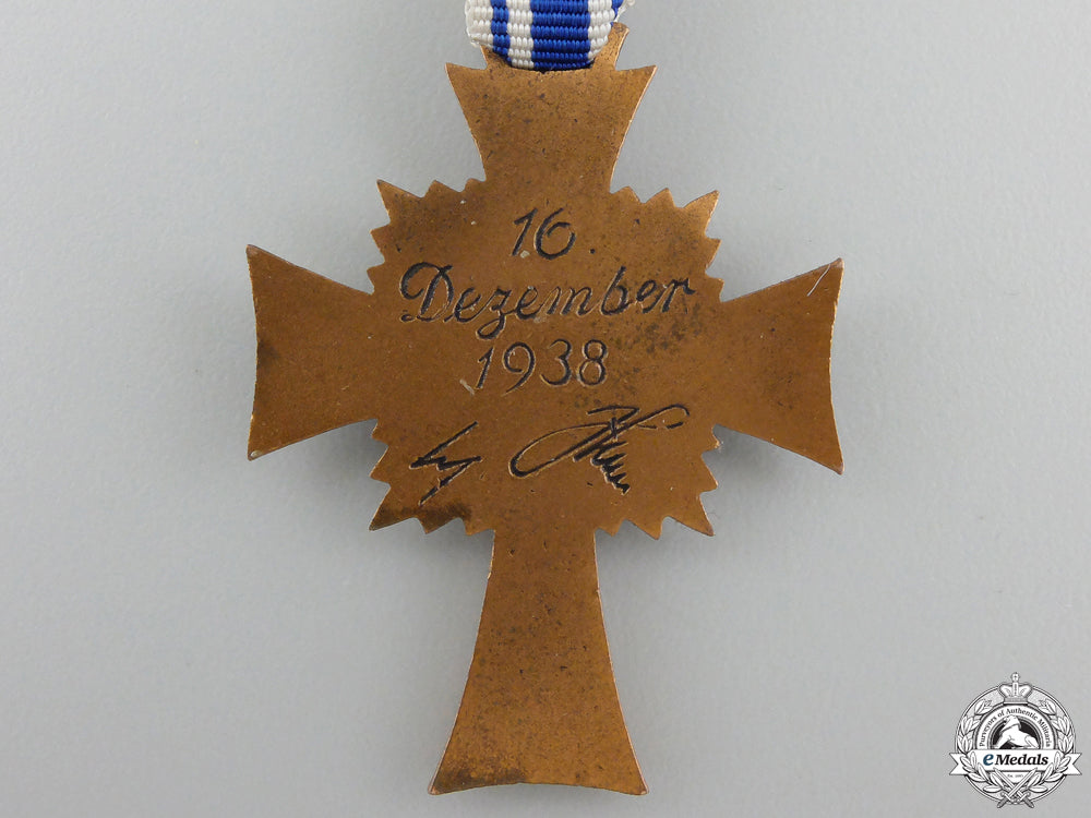 a_german_mother's_cross;_bronze_grade_img_02.jpg55c4b9a1aa3a8