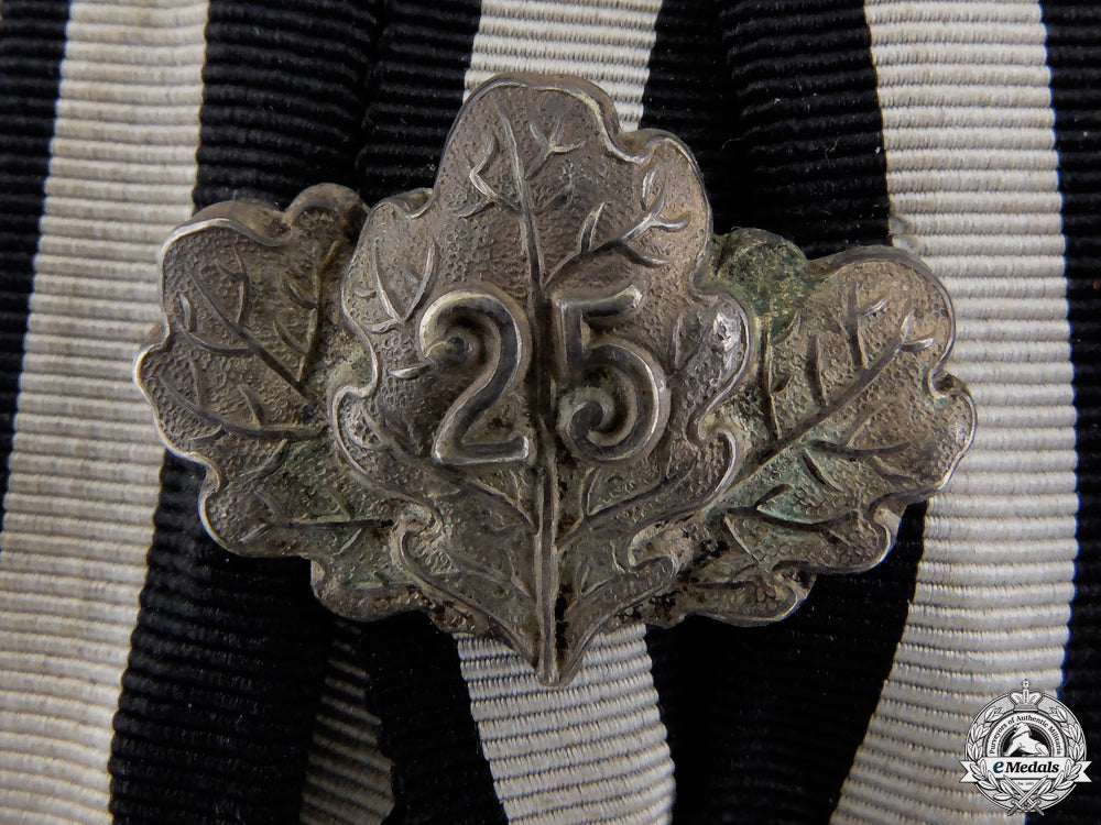 a_bavarian1870_franco-_prussian_iron_cross_medal_bar_img_02.jpg55ae9b80de6ed