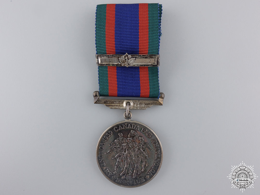 a_second_war_canadian_volunteer_service_medal_with_box_img_02.jpg54e4be02323ac