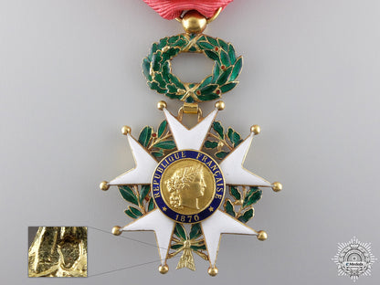 a1870-1951_french_legion_d'honneur_in_gold;_type_iii_img_02.jpg5481feaaf3726
