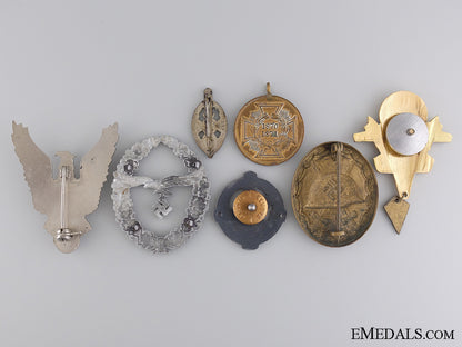 a_lot_of_seven_european_badges&_awards_img_02.jpg545922a359c79
