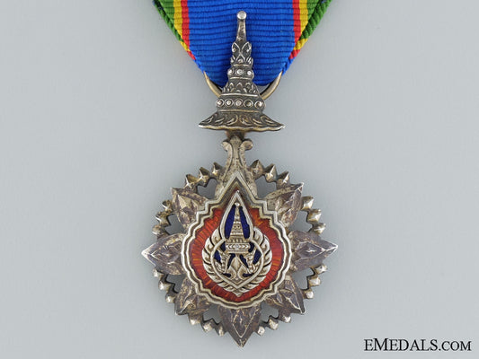 the_order_of_the_crown_of_thailand;5_th_class_img_02.jpg5367d11121a0e