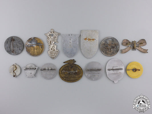 a_collection_of_third_reich_tinnies_img_02.jpg5515a01fb3cc8