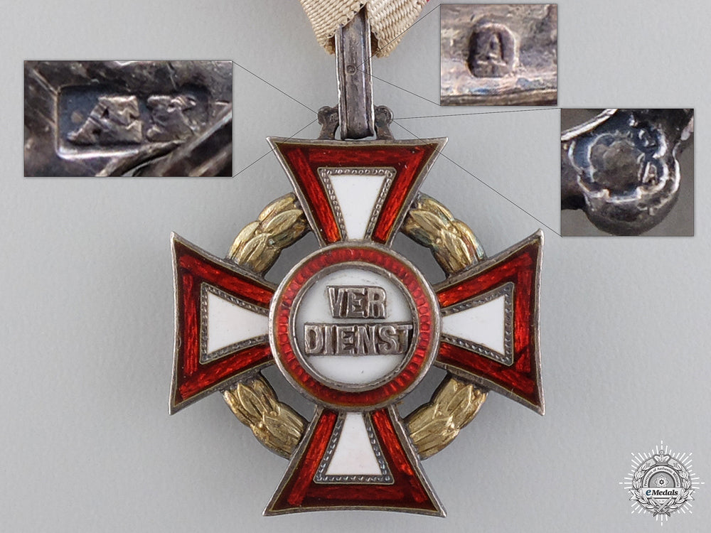 an_austrian_military_merit_cross_with_war_decoration_by_a.e._köchert_img_02.jpg547631cbddbe7