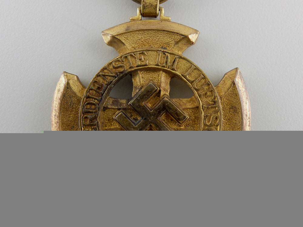 a_luftwaffe_air_defense_decoration;_first_class_img_02.jpg55cb6ce3855a4