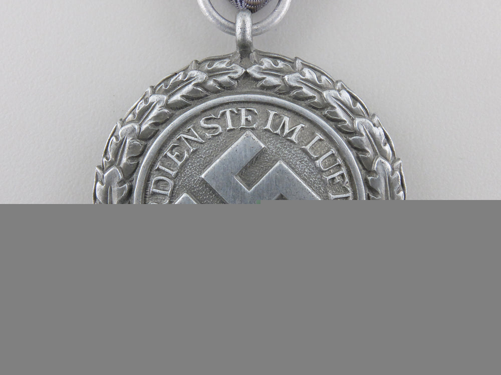 a_luftwaffe_air_defence_honour_decoration;2_nd_class_img_02.jpg5550eb64d61c3