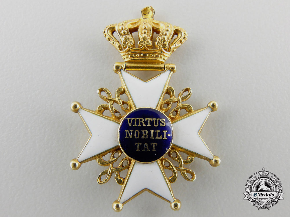 netherlands,_kingdom._an_order_of_the_dutch_lion_in_gold,_miniature,_c.1880_img_02.jpg55d33e3328712