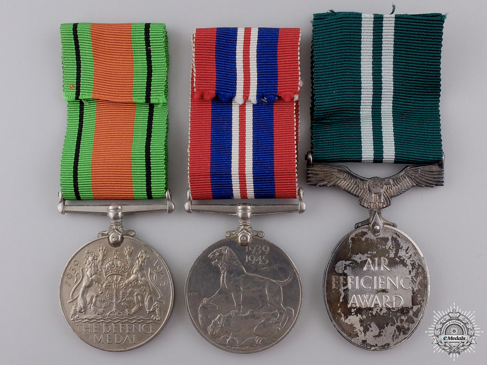 a_second_war_air_efficiency_award_group_img_02.jpg54b7ed575927a