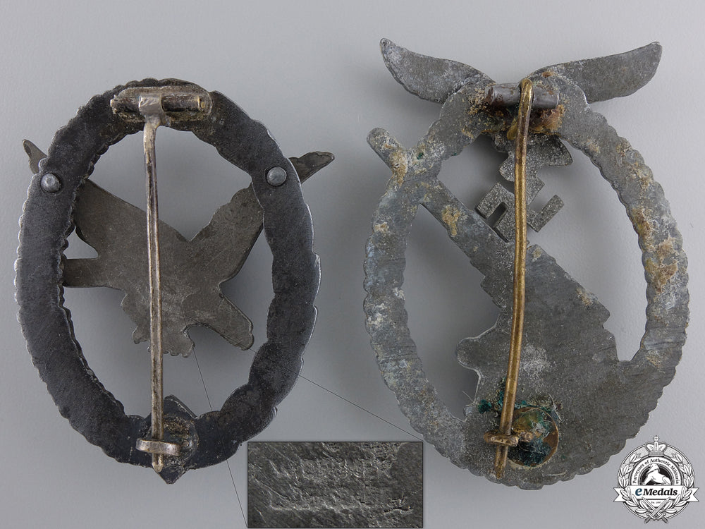 two_german_luftwaffe_badges_img_02.jpg5511a4510086c