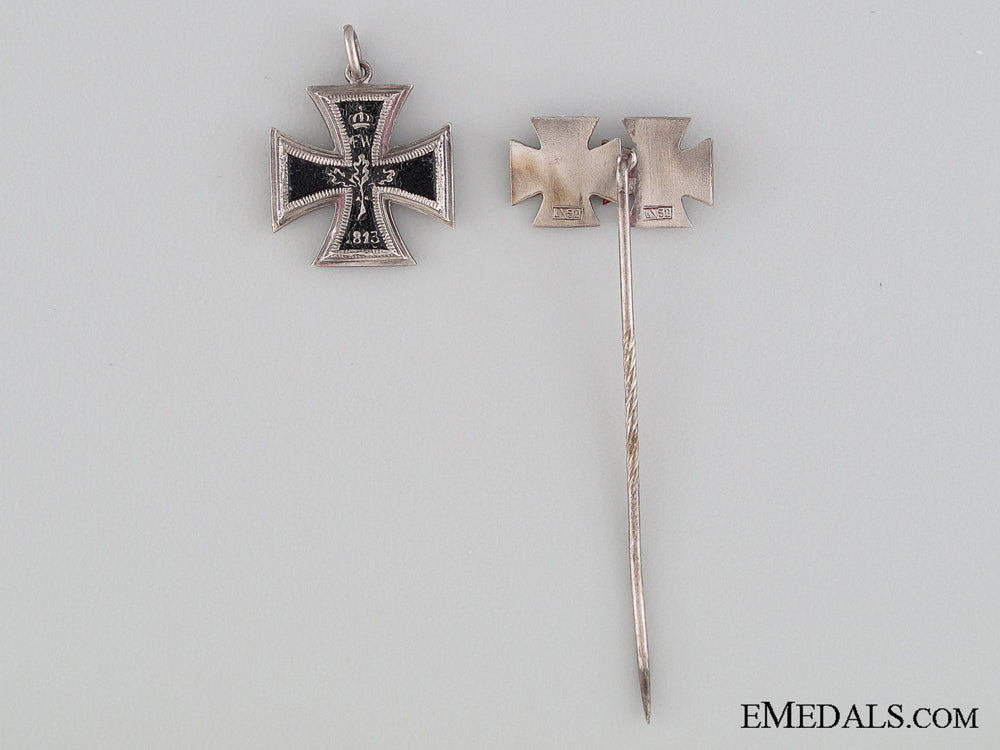 1914/39_iron_cross_miniature_and_stickpin_img_02.jpg53284e2bb7f00