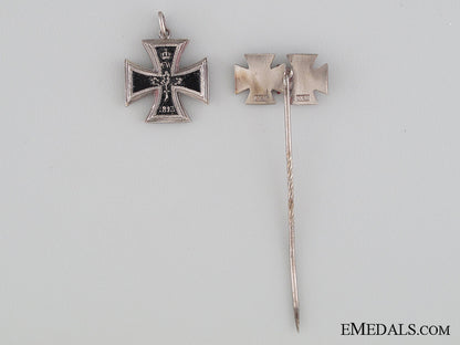 1914/39_iron_cross_miniature_and_stickpin_img_02.jpg53284e2bb7f00