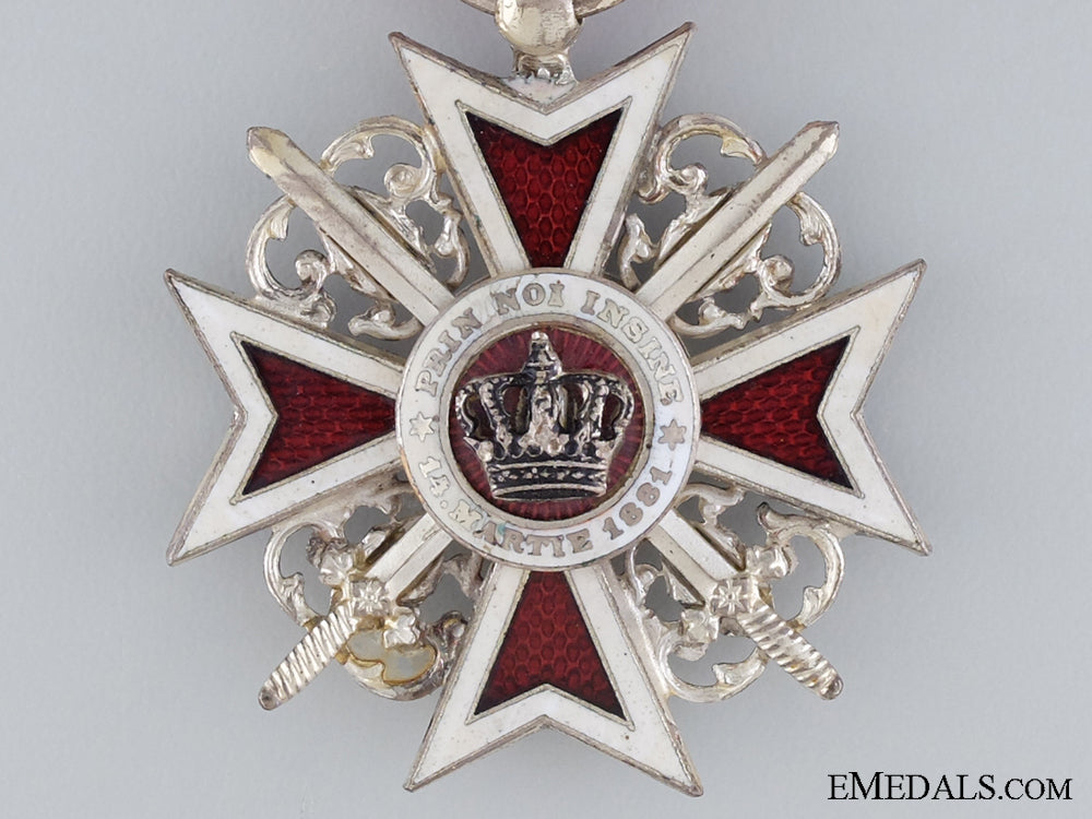romanian_order_of_the_crown;_knight's_cross_with_swords_type_i_img_02.jpg53ac68d916442