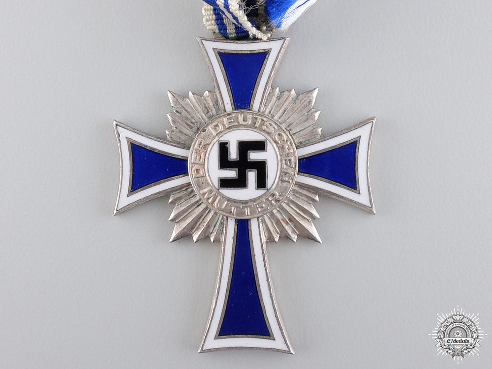 a_silver_grade_mother's_cross_img_02.jpg5470ddd7edd9c