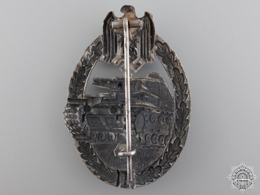 an_early_silver_grade_tank_badge_img_02.jpg5493323a175bb