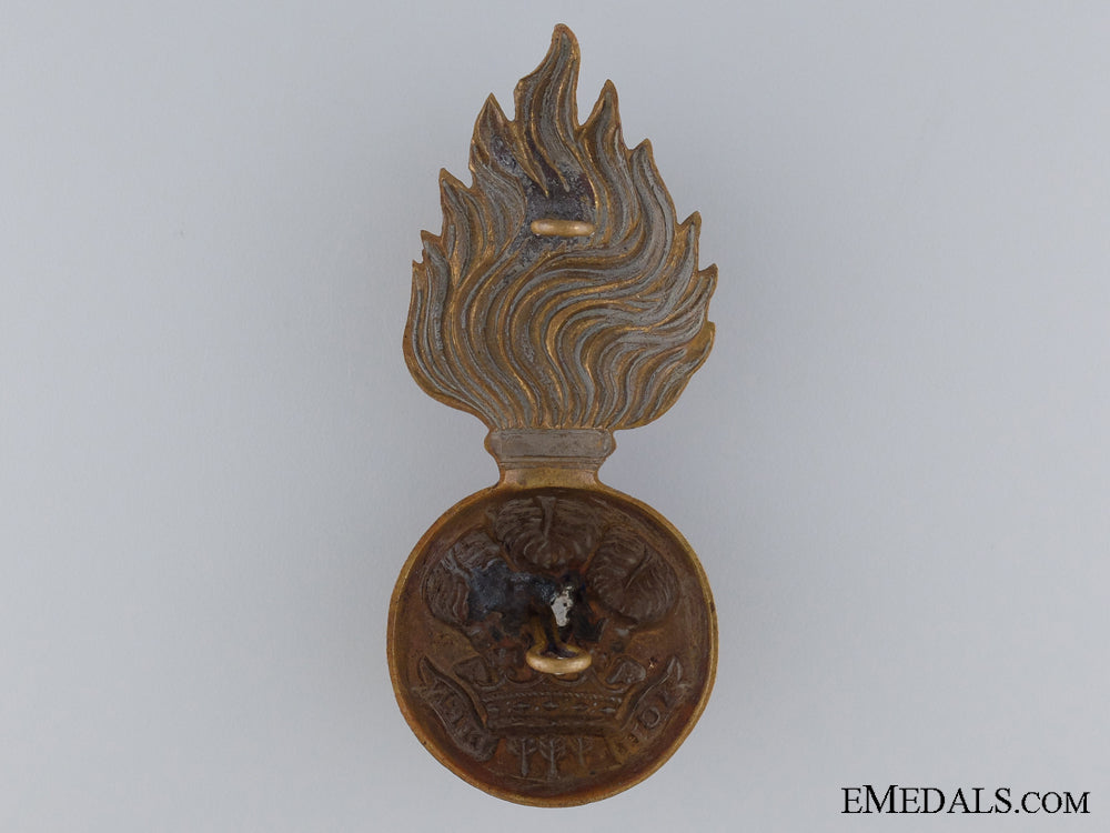 a_welsh_fusiliers_grenade_badge_img_02.jpg53ab051fd11b0