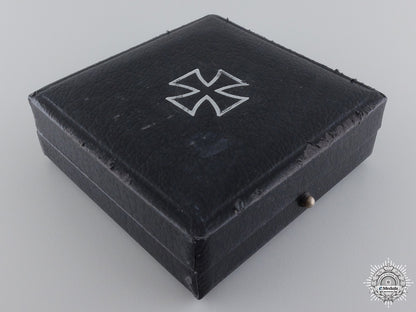 a_first_war_iron_cross_first_class1914;800_silver_with_case_img_02.jpg54ba8ffae222c