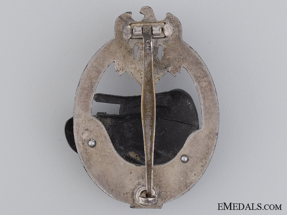 a_tank_badge_grade_iii(50);_silver_grade_by_josef_feix&_sohn$3500_img_02__1_.jpg5429748225602