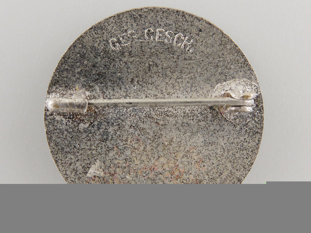 a_german_red_cross(_drk)_helper's_broach_by_hermann_aurich_img_02.jpg558068a615bfa