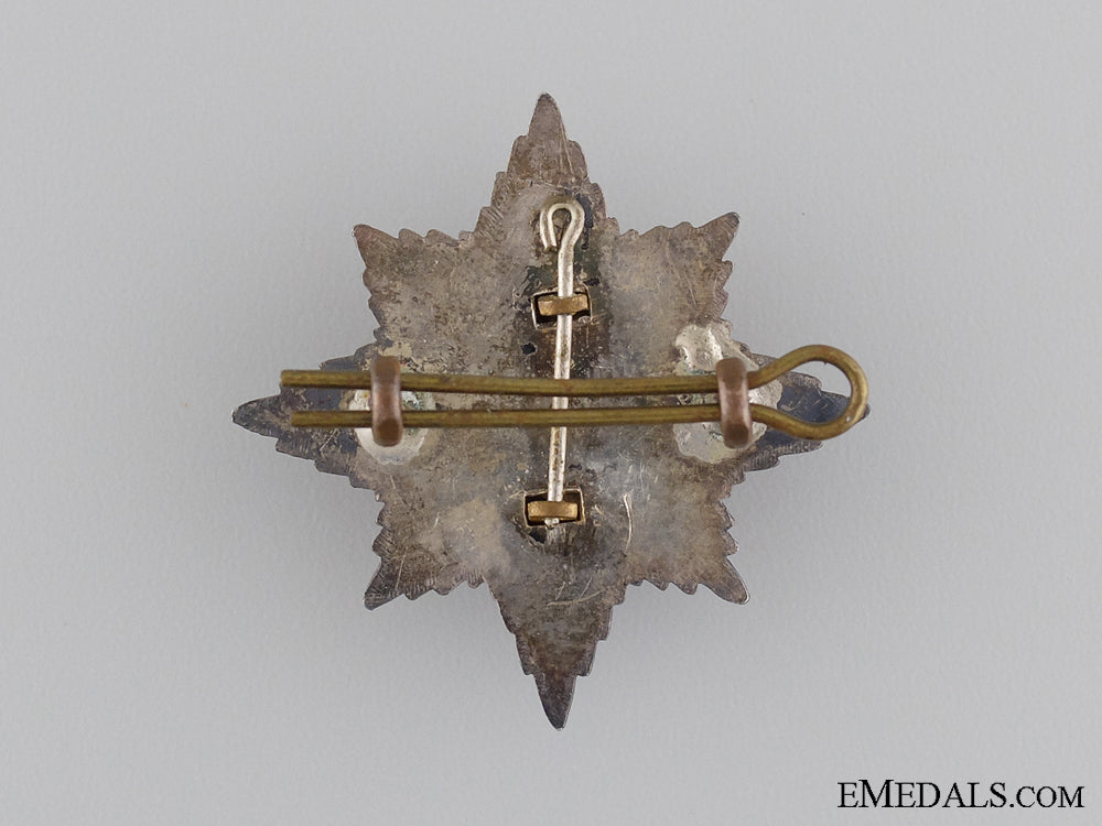 a_sterling_silver_irish_guards_officer's_cap_badge_img_02.jpg53e232b74755b