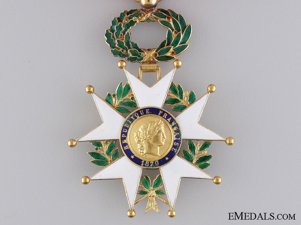 a_french_legion_d'honneur_by_cartier;_officer's_badge_img_02.jpg54008aee9640c