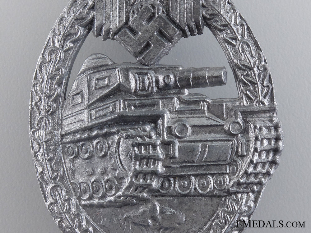 a_silver_grade_tank_badge_by_f._wiedmann_img_02.jpg546f858054b47