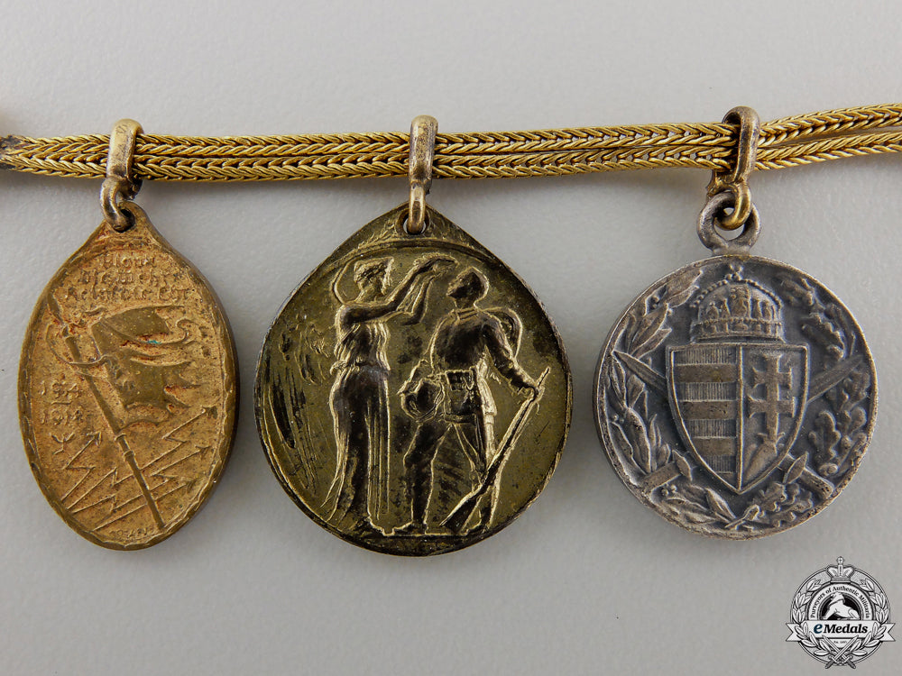 a_first_war_german_imperial_miniature_medal_chain_img_02.jpg556731e85f403