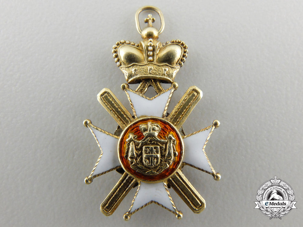 a_miniature_serbian_order_of_takovo_in_gold_img_02.jpg55d33bf9dbfef