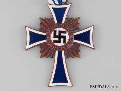 mother's_cross;_bronze_grade_img_02.jpg533d62e36d7c2