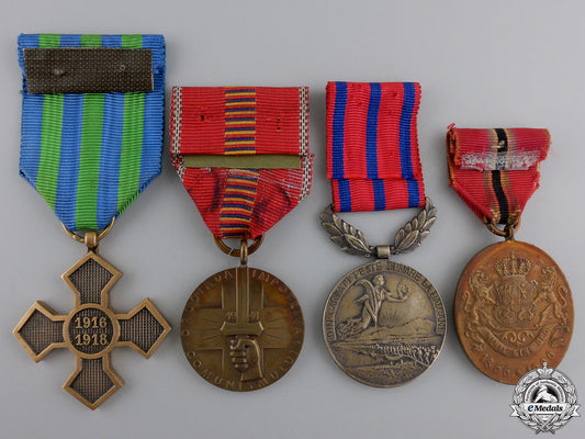romania,_kingdom._a_lot_of_four_medals_and_awards_img_02.jpg5536ab421135c