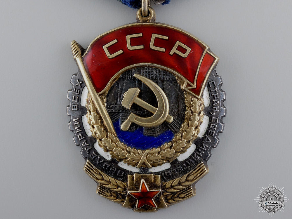 a_russian_order_of_the_red_banner_of_labour;_type6_img_02.jpg54c3bc04120f6