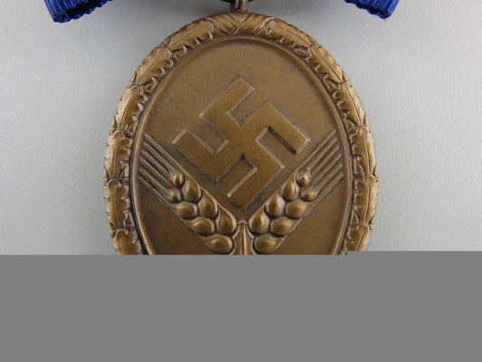 an_rad_long_service_award_for_women;4_th_class_img_02.jpg55c0c183689ab