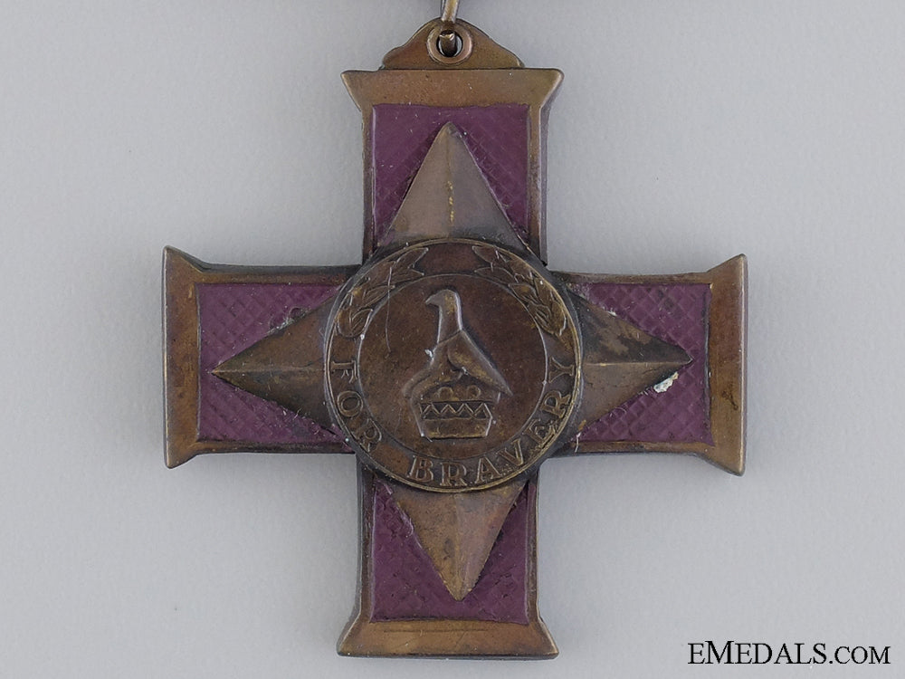 a_bronze_zimbabwe_cross_for_gallantry_to_trooper_kwasara_img_02.jpg53f76eff2e705