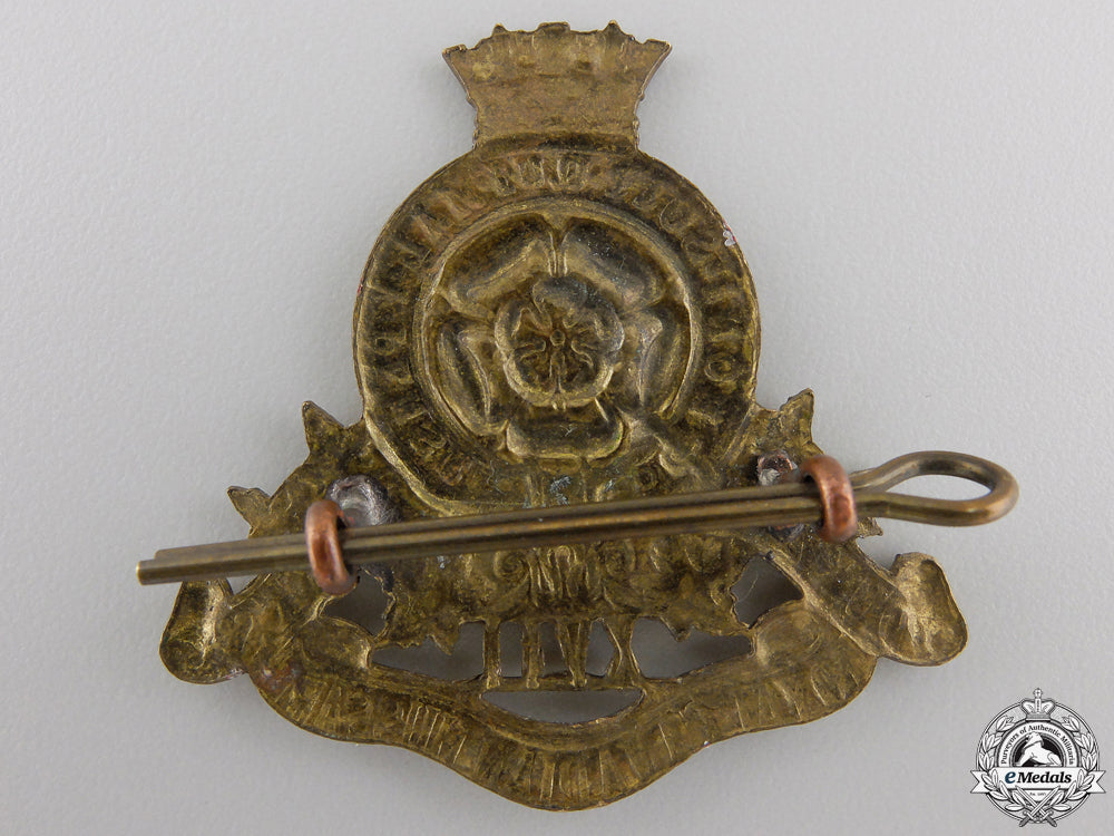 a_second_war17_th_duke_of_york's_royal_canadian_hussars_cap_badge_img_02.jpg5553606c605c9