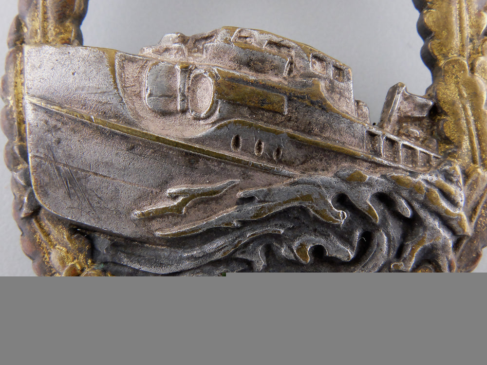 a_first_version_kriegsmarine_e-_boat_badge_by_schwerin_img_02.jpg55b392390c033