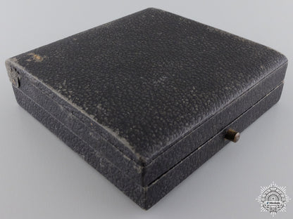 a_cased_gold_grade_wound_badge_by_b.h._mayer_img_02.jpg547cd35fe57c7