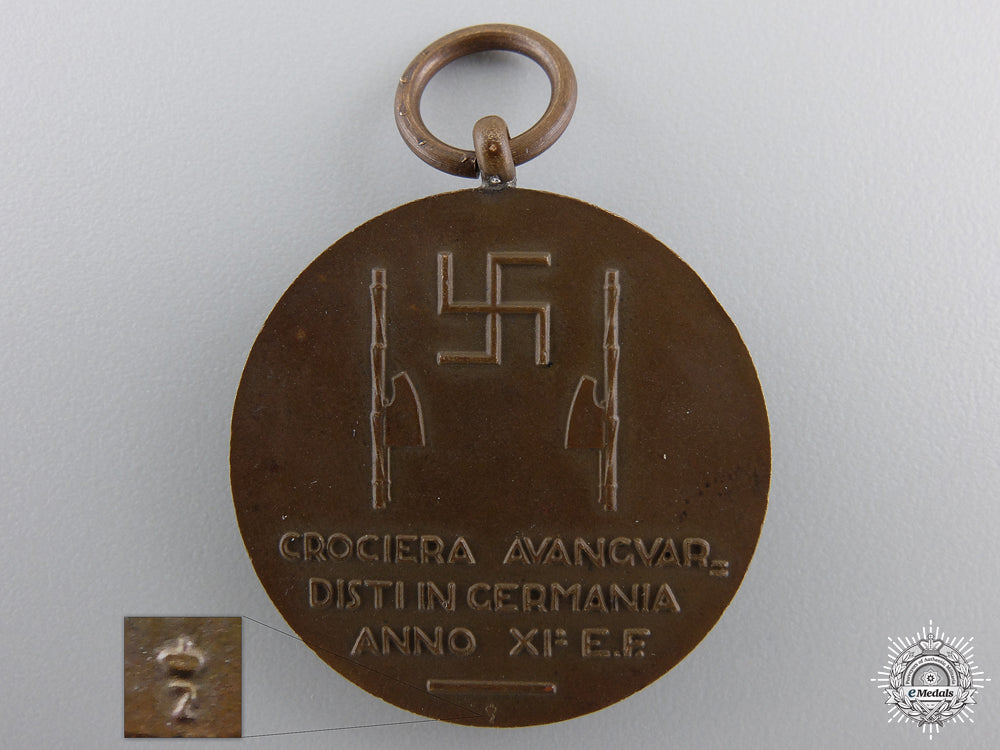italy,_fascist_state._a_youth_deligation_visit_to_germany_medal,1933_img_02.jpg550343684072f_1_1