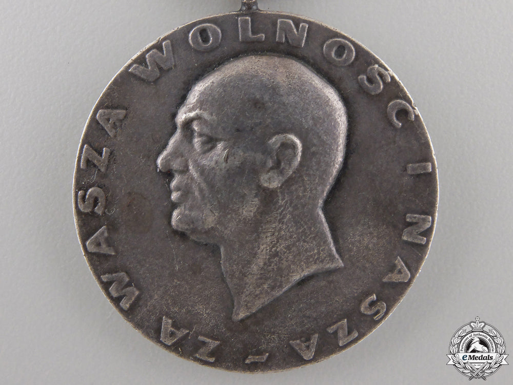 poland._a_spanish_civil_war_commemorative_medal,_c.1956_img_02.jpg5569cf8cbbae6_1_1_1
