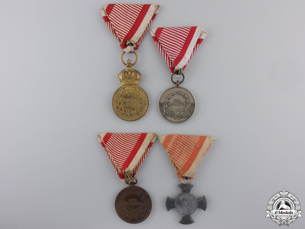 four_austrian_first_war_medals_and_awards_img_02.jpg55316df26e8ce
