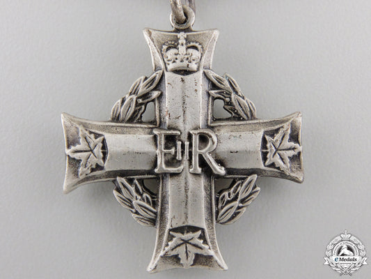 canada._a_qeii_memorial_cross_to_private_wells_img_02.jpg555dedc27a94f