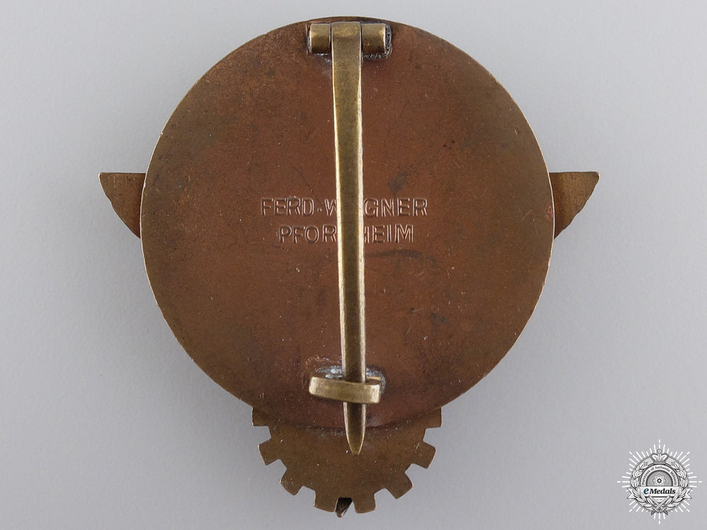 a_victors_badge_in_the_national_trade_competition;2_nd_type_img_02.jpg547cb7c31a838