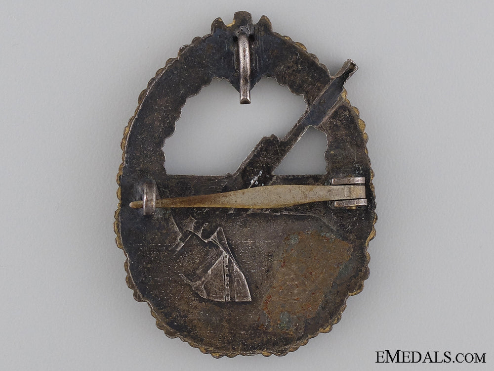 a_french_made_second_war_german_naval_coastal_artillery_badge_img_02.jpg53d6a815ad4d8