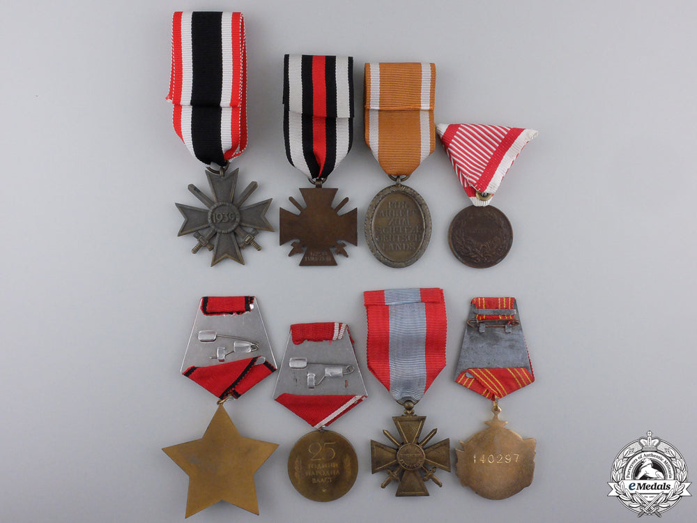 a_lot_of_eight_european_medals&_awards_img_02.jpg5526853b6c4f0
