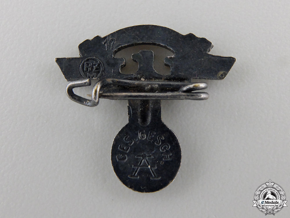 a_nskk_membership_pin_img_02.jpg5578636a41b7c