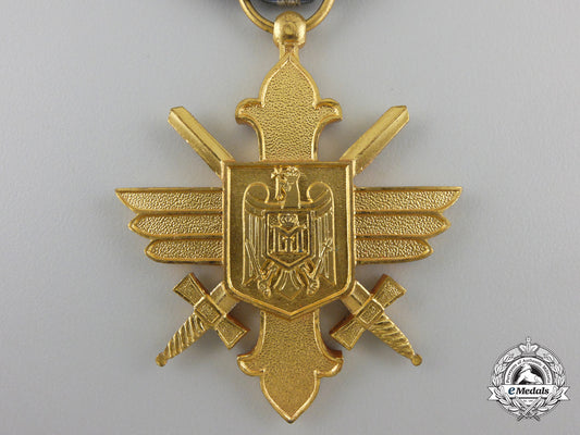 a_royal_romanian_air_force_bravery_decoration;1_st_class_img_02.jpg55cdf2fdd75ad