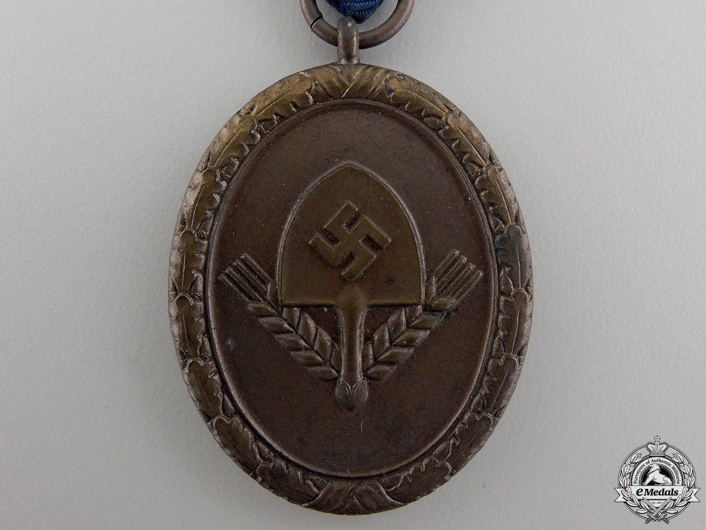 an_rad_long_service_award_for_men;_four_years_service_img_02.jpg5547ce80accc9