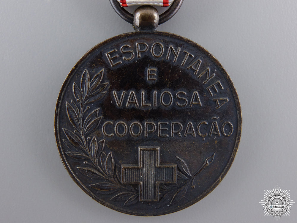a_portuguese_red_cross_medal_img_02.jpg54eb5cc48d779