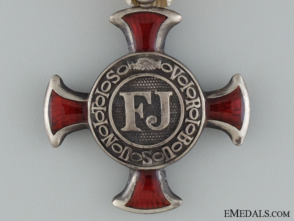 austrian_silver_cross_of_merit_img_02.jpg5367e336a5d58