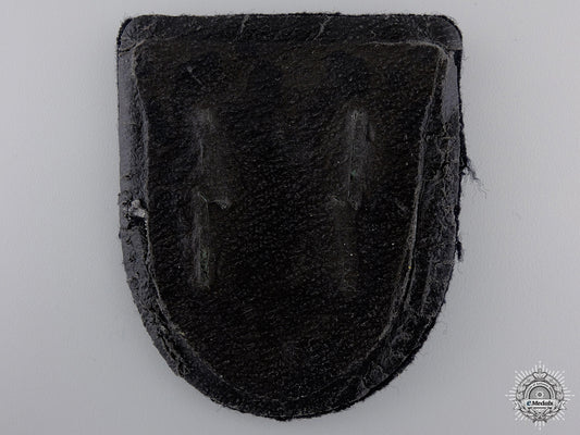 a_uniform_removed_kuban_shield_for_panzer_units_img_02.jpg5509da0756729