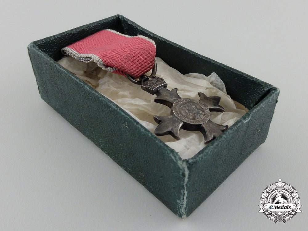 united_kingdom._a_most_excellent_order_of_the_british_empire,_miniature_img_02.jpg55ce2f0100a2e_1_1